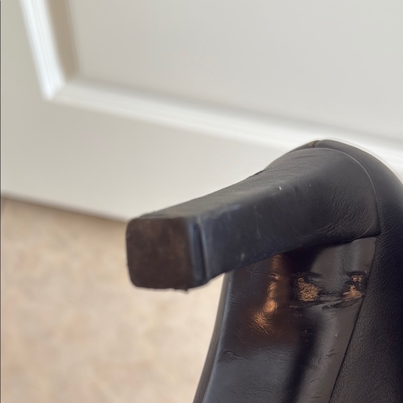 Gucci Sachalin Black Pumps with silver logo buckle 8m 38EU - Picture 7 of 16